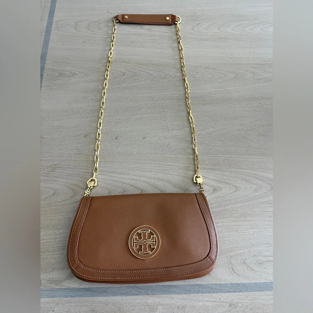 Tory Burch Tan Leather Amanda Logo Crossbody Bag - Picture 7 of 7